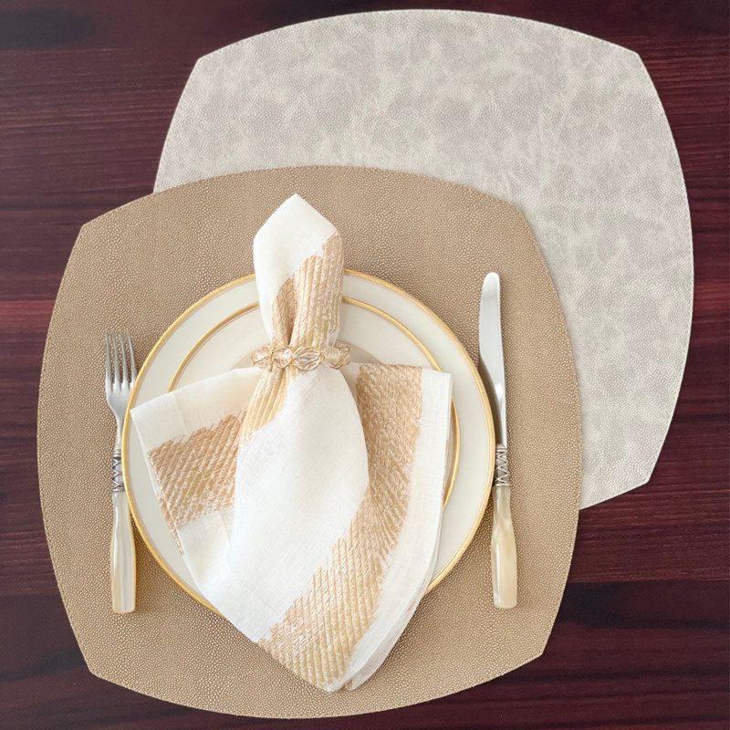 Stingray Vinyl Novelty Placemat, Pearl