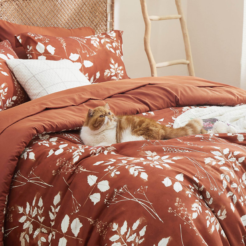 Bedsure Bed in a Bag - Reversible Flroal & Plant Pattern Printed with Comforters, Sheets, Pillowcases & Shams
