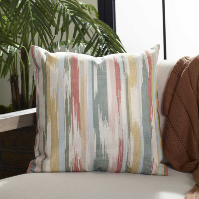 Coussin d'extérieur Uttermost Transformation Garden