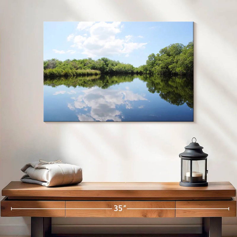 Reflet des arbres du lac Alvord