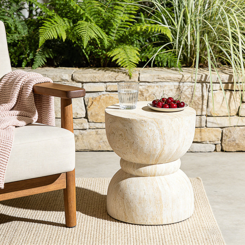 Table d'appoint ronde à taille arrondie avec imitation texture de pierre naturelle pour une utilisation intérieure et extérieure