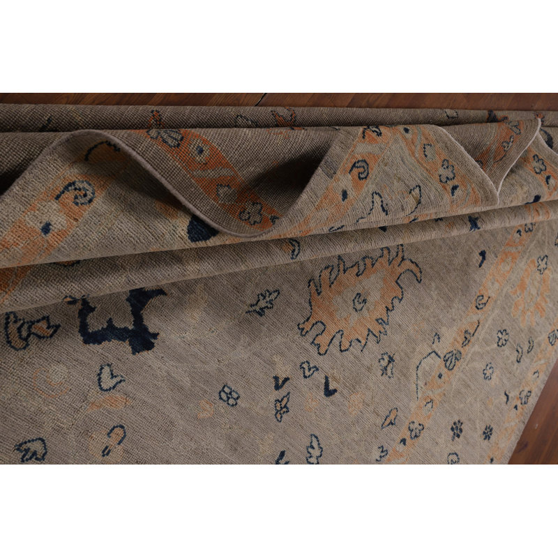Tapis à motif floral Oushak All-Over