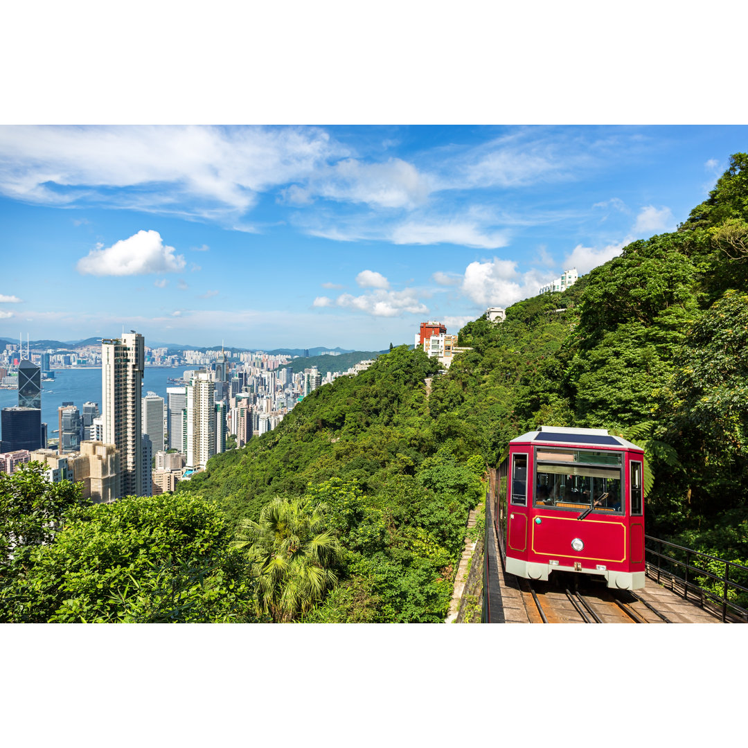 Tourist Peak Tram von Danielvfung - Wrapped Canvas Photograph