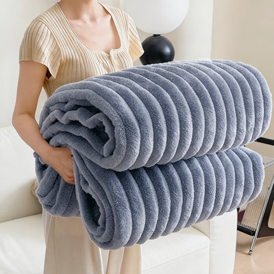 Jeté à rayures 3D doux Snooztex pour canapé-lit, douillette douillette en peluche moelleuse pour la décoration de la chambre à coucher, cadeaux chauds et légers pour la fête Gentlesoft (bleu, double)