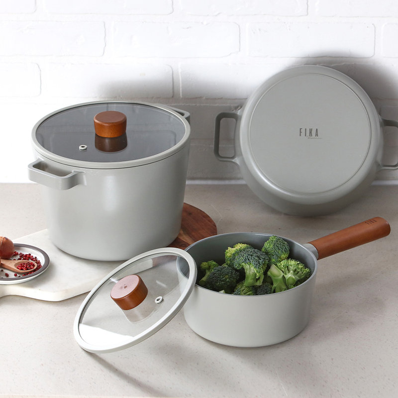Fika Objet 9" Deep Casserole, Chrome