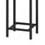Table de salle à manger moderne avec 3 tabourets, gris et noir. Matériaux, idée de tabouret suspendu pour les bars