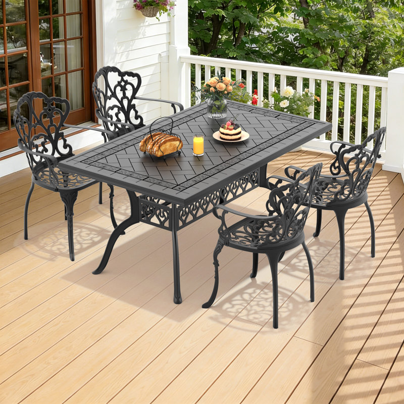 Ensemble repas d'extérieur de couleur aléatoire, P 22,05 po x l 21,65 po x H 35,83 po, 4