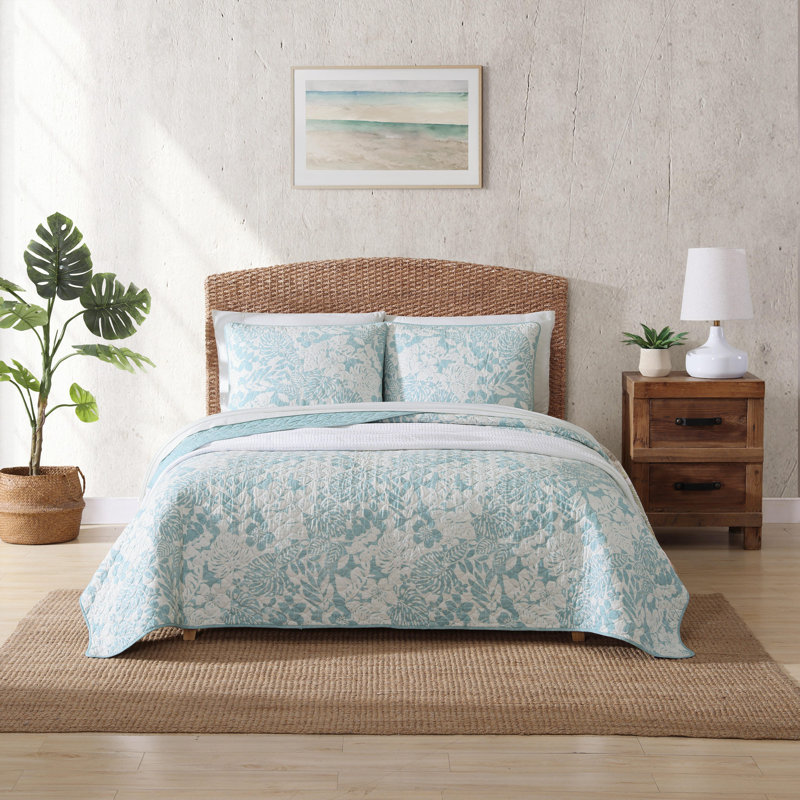 Tommy Bahama Laguna Beach Blue Cotton Reversible Quilt Set, Twin Quilt + 1 Standard Sham