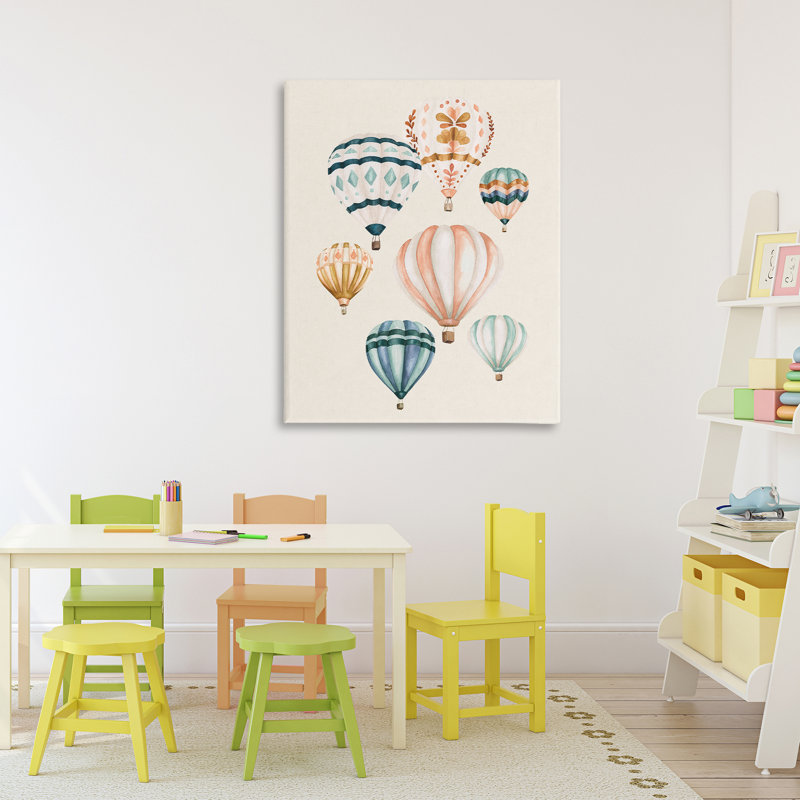 Toile à montgolfières Wanderlust, conception par Bethany Sandoval, H 40 po x l 30 po