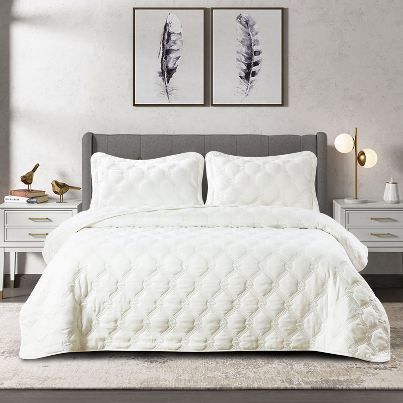 Ensemble de courtepointe en duvet synthétique 3 pièces Bradly, Courtepointe très grand + 2 taies décoratives si, Blanc