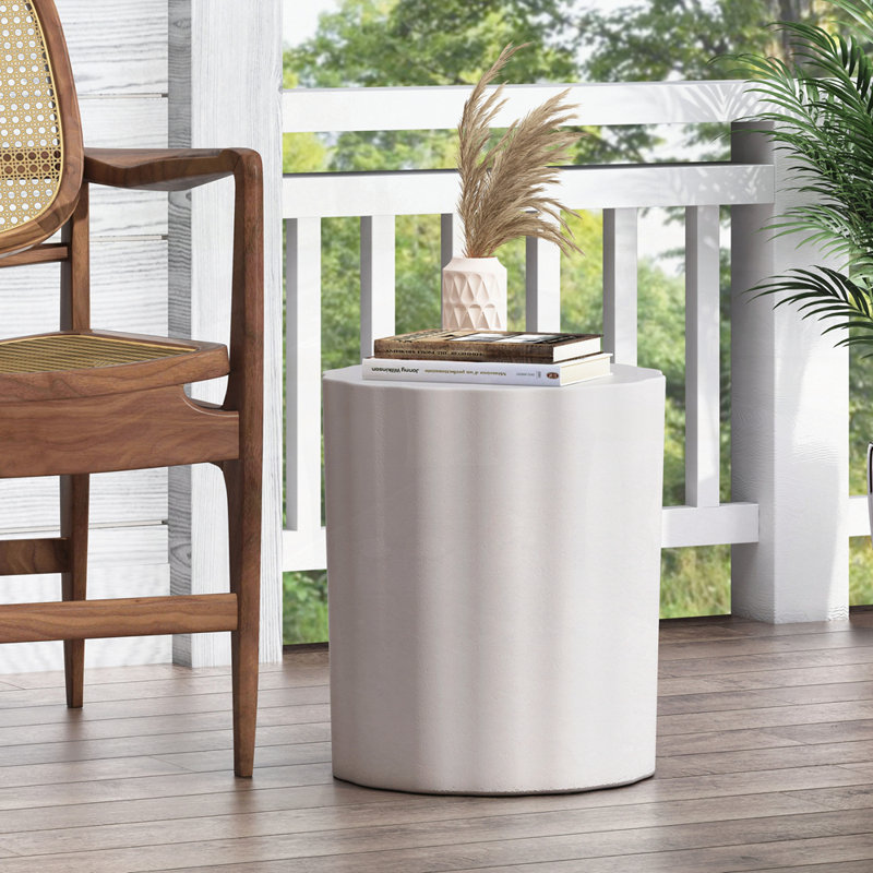 Charming Lightweight Concrete Outdoor Side Table with Fluted Design and Soft Wave Edge for Modern Spaces