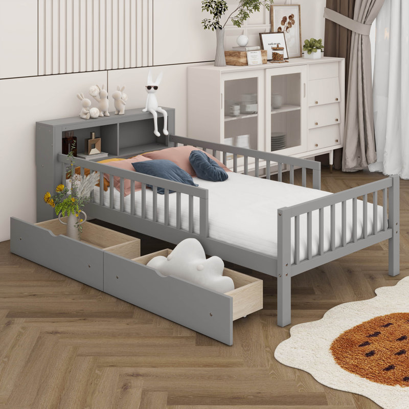 Lit plateforme simple pour enfant avec support de tête de lit, deux tiroirs sous le lit, trois barrières de sécurité pour plus de sécurité