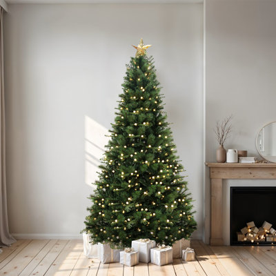 Arbre de Noël artificiel Prelit avec support en métal durable - arbre de Noël réaliste de 62 po de large par Naomi Home, disponible en formats de 4,5 pi, 6 pi, 7,5 pi et 9 pi pour une décoration intérieure des Fêtes avec 850 lumières chaudes et 25