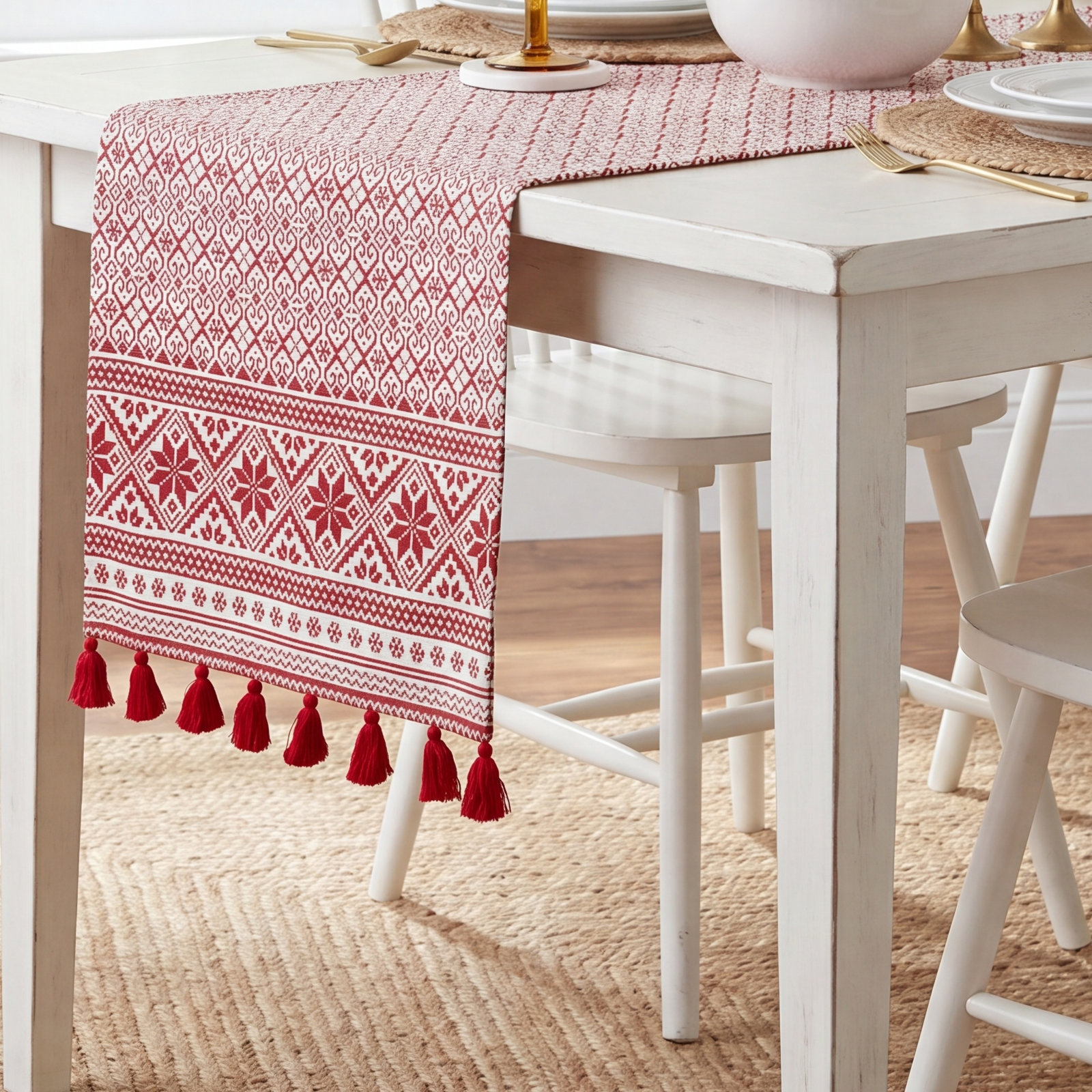 Jayapura Geometric Christmas Table Runnner, 16" x 90"