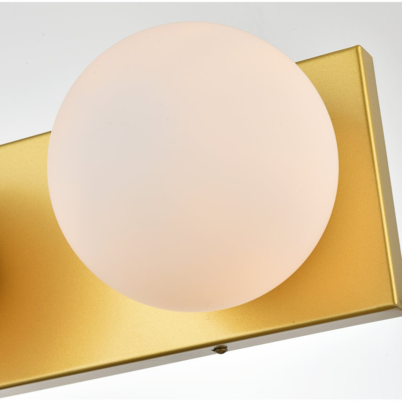 Applique murale de salle de bain à intensité variable Isabeth, Laiton, H 6 po x l 22 po x P 22 po, 3 lumières