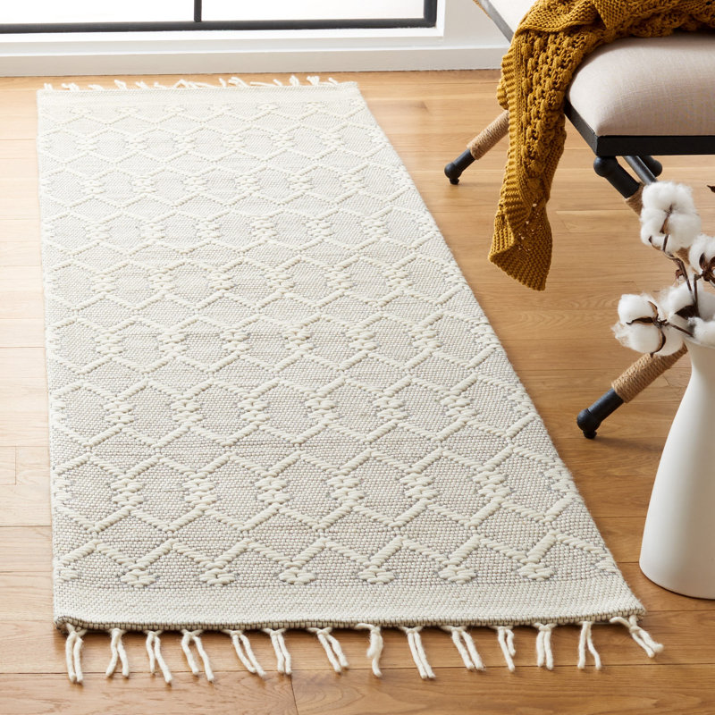 Brocklesby Hand Loomed Nz Wool/Cotton Geometric Rug in Ivory, Runner 2'3" x 8'