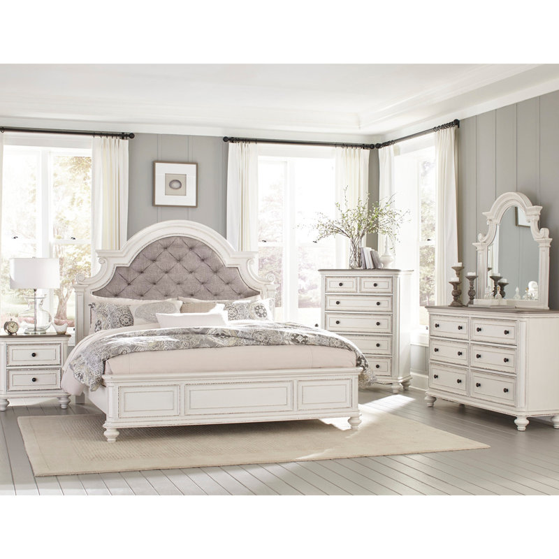 Grand lit antique blanc traditionnel avec tête de lit grise pour chambre à coucher rembourrée de style romantique