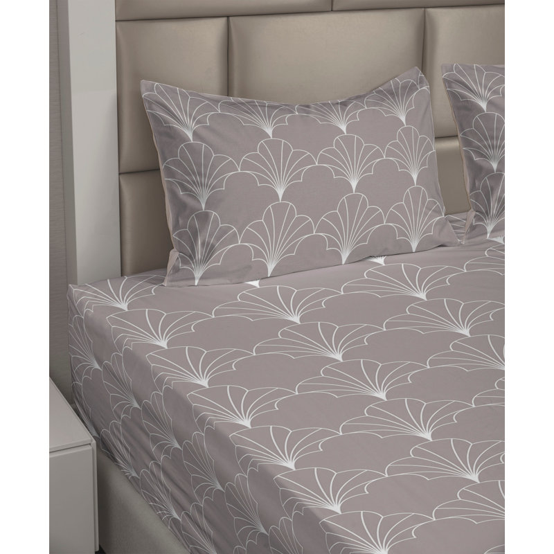 Microfiber Sheet Set, Full Sheet Set with 2 Pillowcases, Light Warm Taupe/White Geometric