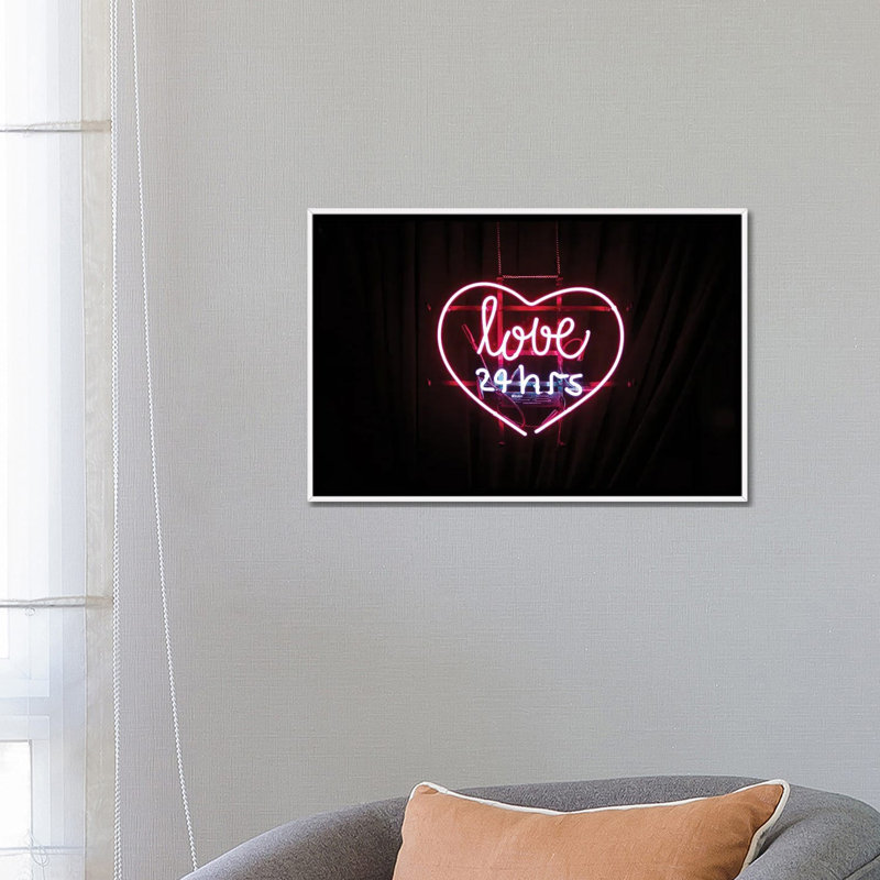 "Amour néon" par Mambo art studio, art textuel, Pas de tapis, H 18 po x l 26 po x P 1,5 po, Toile blanche encadrée