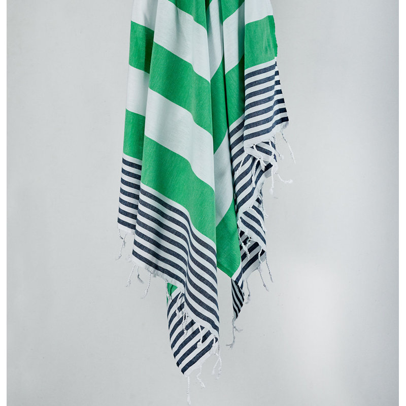Serviette de plage Premium Fouta, 39,4 po x 70,9 po | 100% coton, haute capacité d'absorption, doux et léger à 5,5 oz / pied carré | Lavable à la machine, élégant design bleu foncé, vert et blanc | Parfait pour la plage, la piscine et le spa