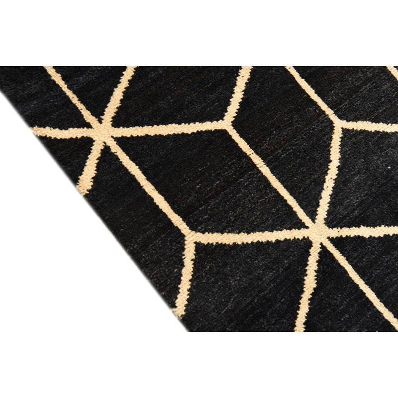 Tapis noir et blanc Nemec