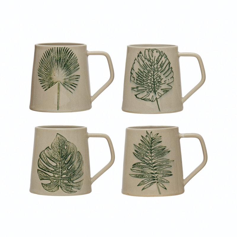 Tasse en grès avec glaçage réactif craquelé à feuilles estampées