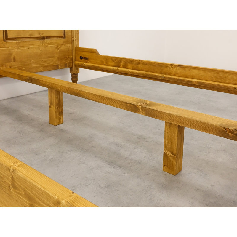 Hailley Solid Spruce Wood Bedframe, European Kingsize (160 x 200 cm)