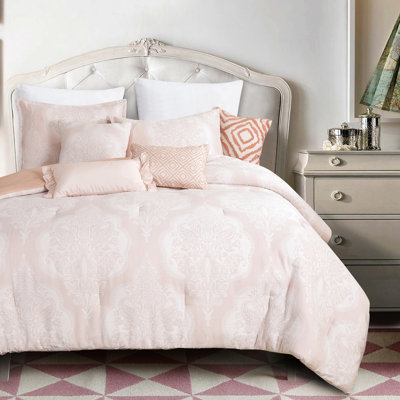 Chiara Floral Comforter