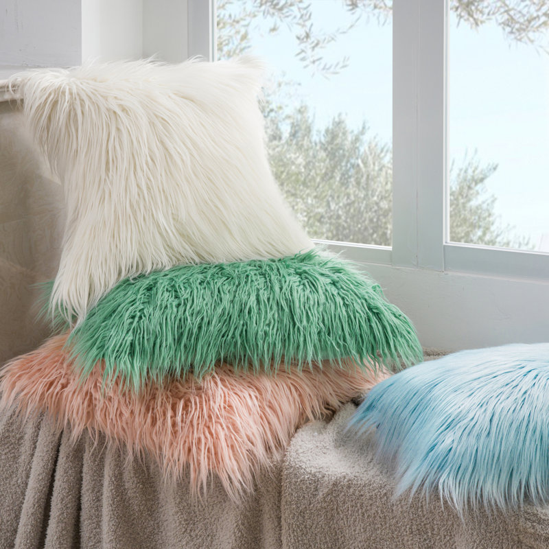 Housse et insert de coussin décoratif en fausse fourrure, Carré 18 po, Blanc cassé, Housse de coussin et insert