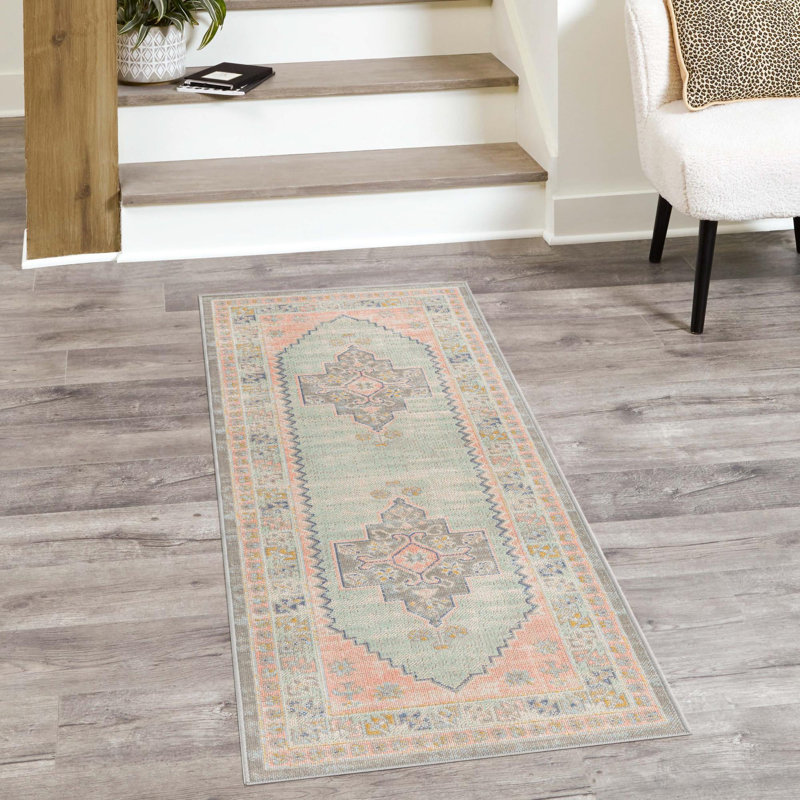 Matthei Oriental Indoor Rug, Runner 2' x 6'