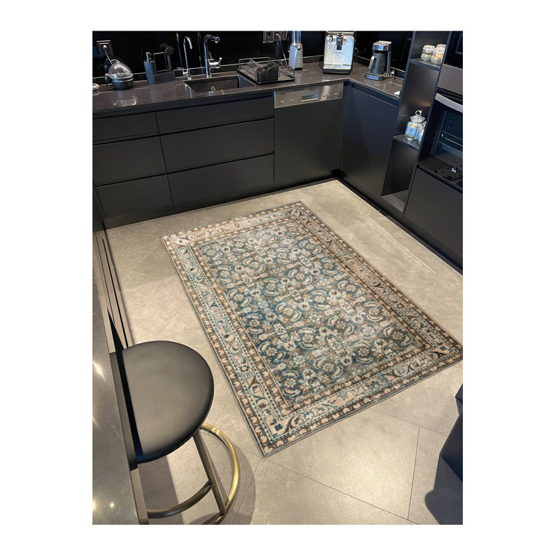 Tapis décoratif vert à motif tissé traditionnel, Tapis de couloir 2 pi 6 po x 6 pi 7 po inclus