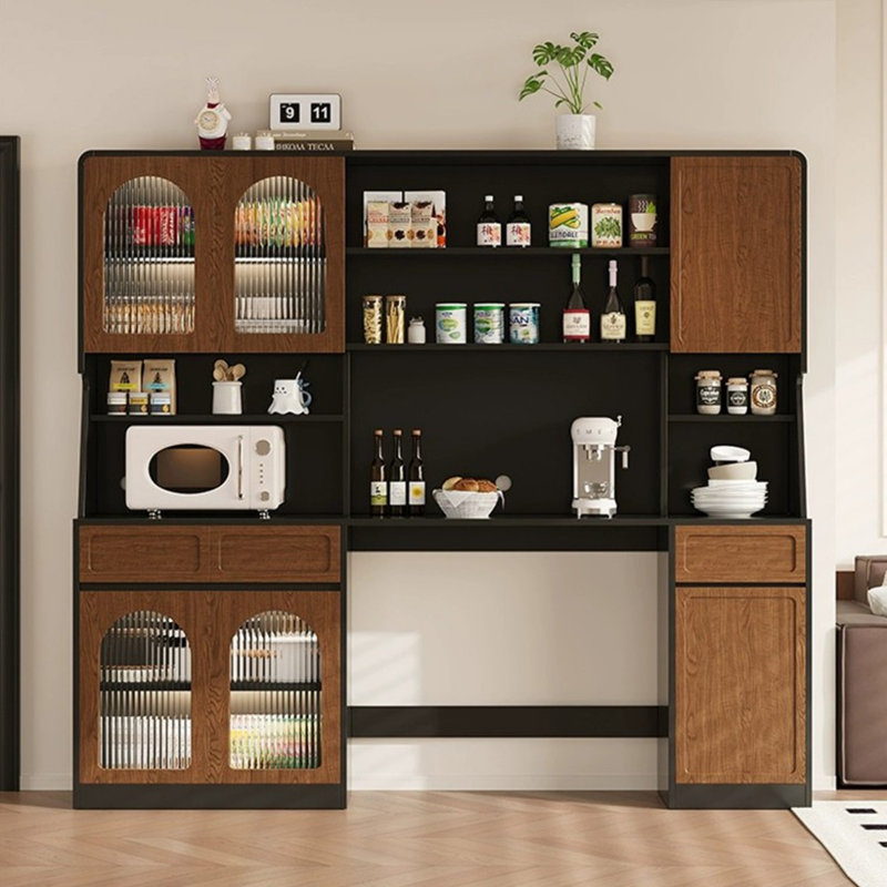 Buffet en noyer manufacturé