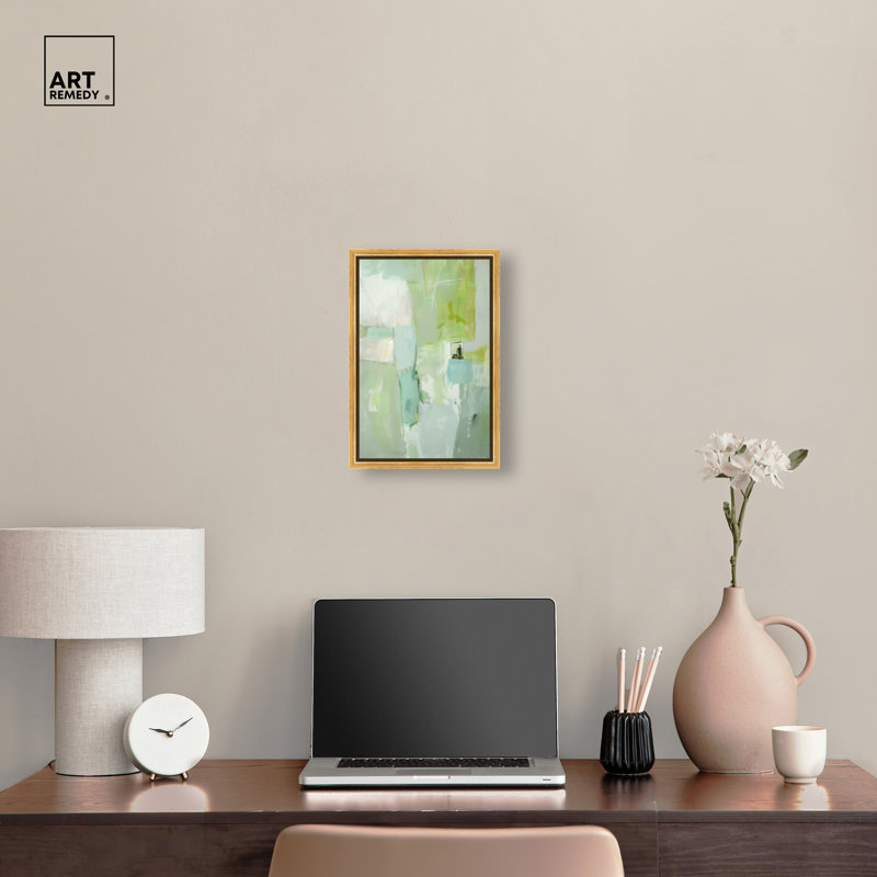 «Ghostly Green II», reproduction d'art sur toile encadrée par Art Remedy, cadre doré, 10 x 15, 16"H x 11"W, Gold Frame