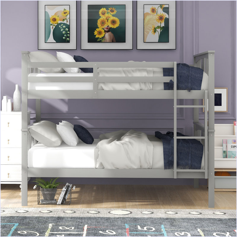 Lit double superposé au-dessus d'un lit double avec échelle pour chambre à coucher