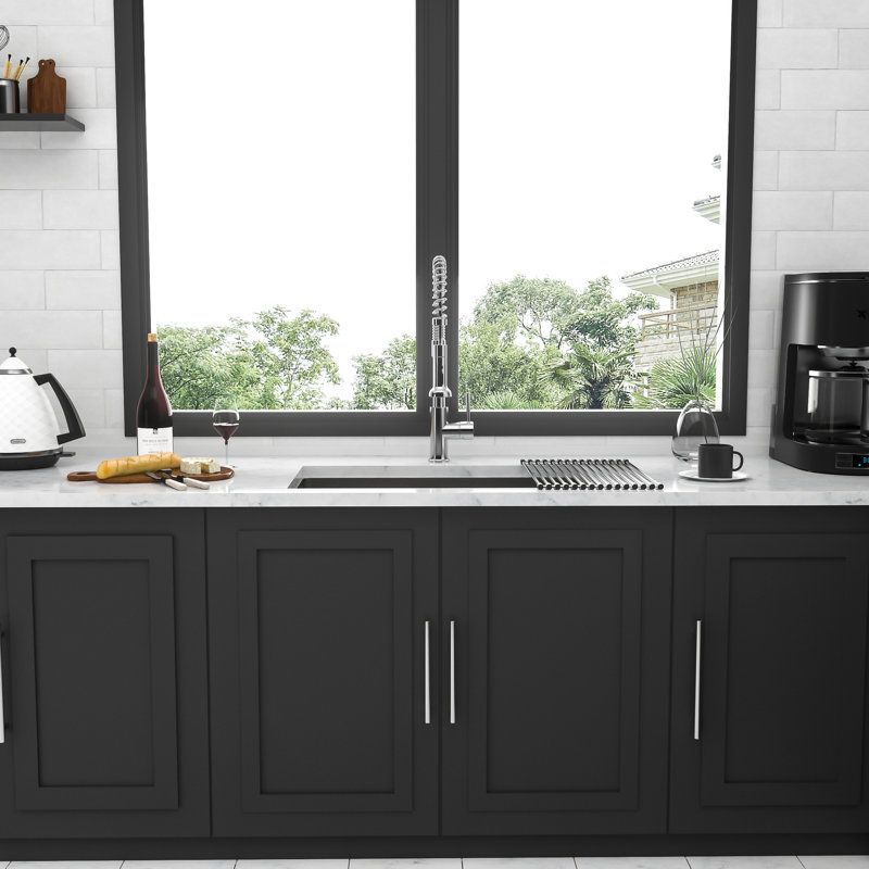 Évier de cuisine encastré en acier inoxydable de 33 po de profondeur avec surface lisse et drainage facile 33 po x 19 po x 10 po