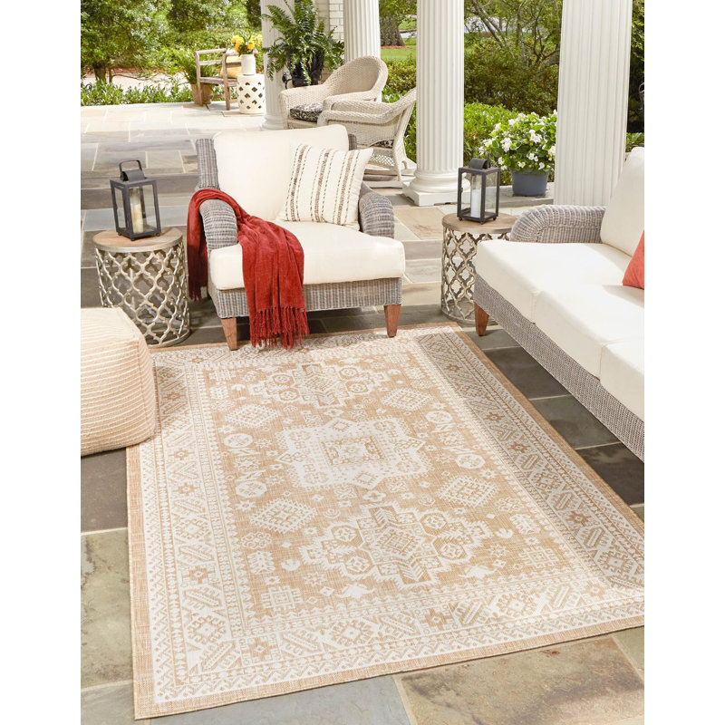 Danera Oriental Indoor / Outdoor Rug, Rectangle 7' x 10'