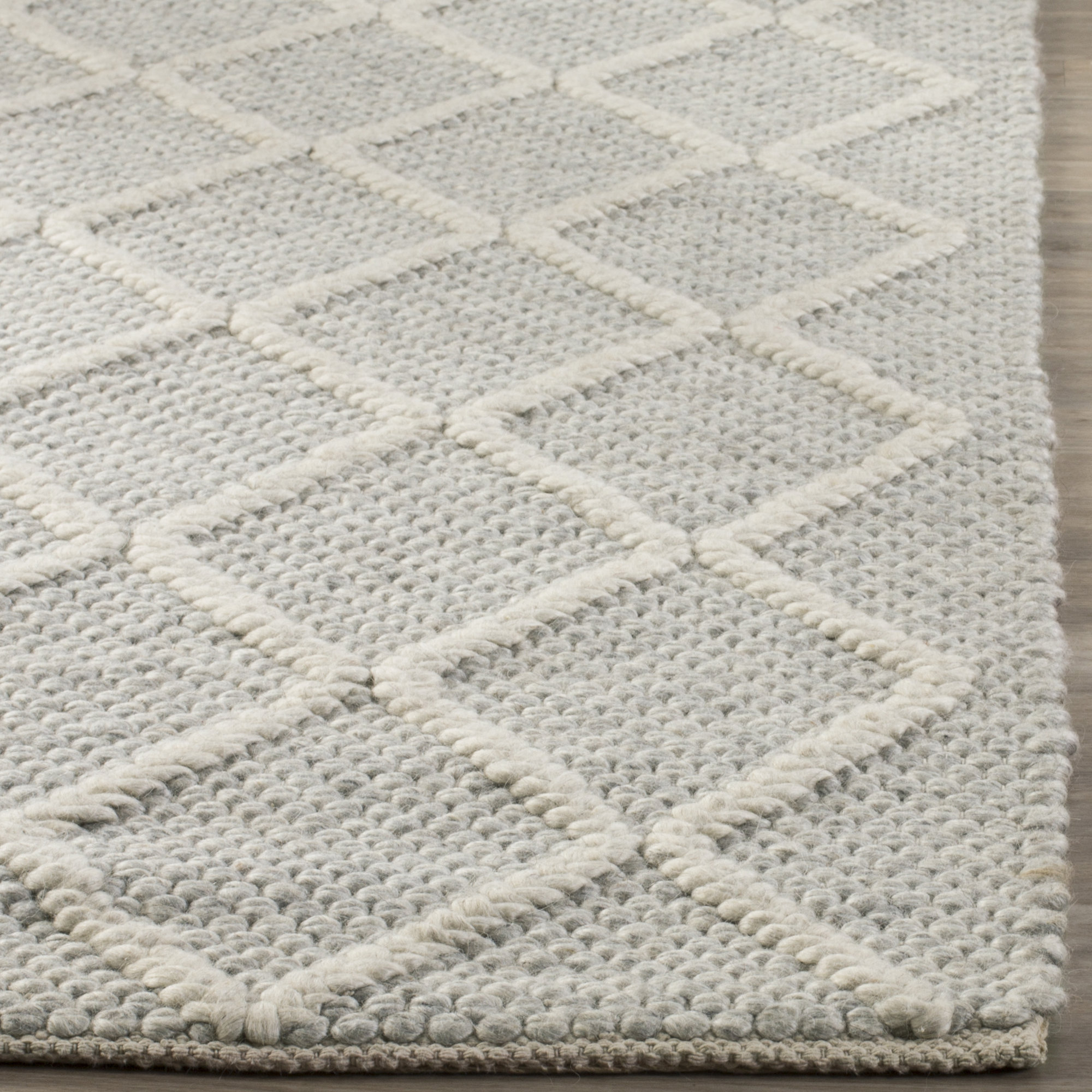 Russo Geometric Flatweave Silver/Ivory Area Rug, Square 6'