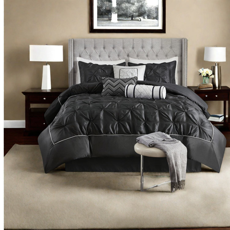 Elegant 7-piece King Bedding Set, 100% Polyester Comforter With Tufted Design