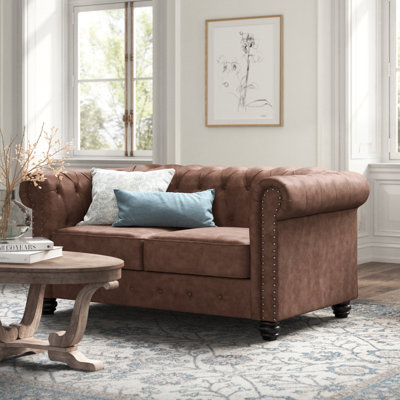 Causeuse Chesterfield à accoudoirs roulés 61 po Leite