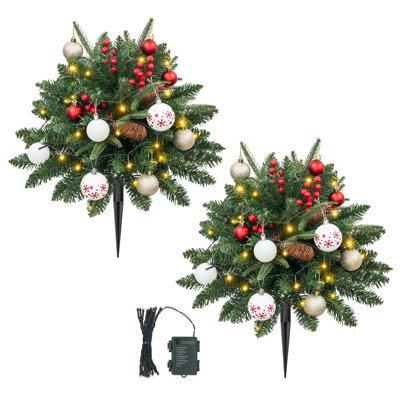 Ensemble de 2 sapins de Noël artificiels de 53 cm (21 pouces) avec 30 lumières DEL blanc chaud, décorés et munis de piquets pour le sol.