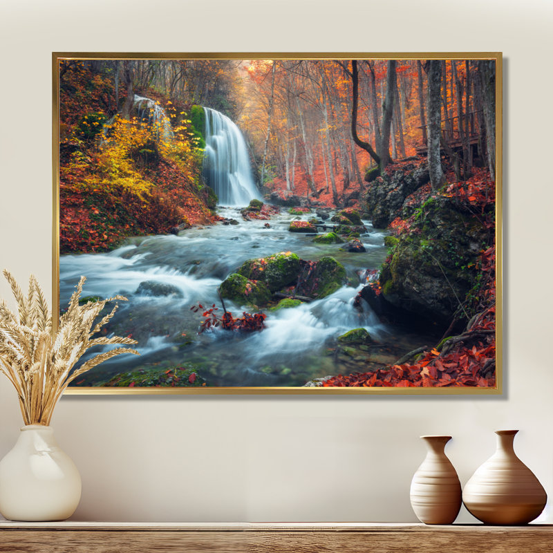 Autumn Mountain Waterfall Long View - Reproduction de photo sur toile tendue, H 16 po x l 32 po, Doré
