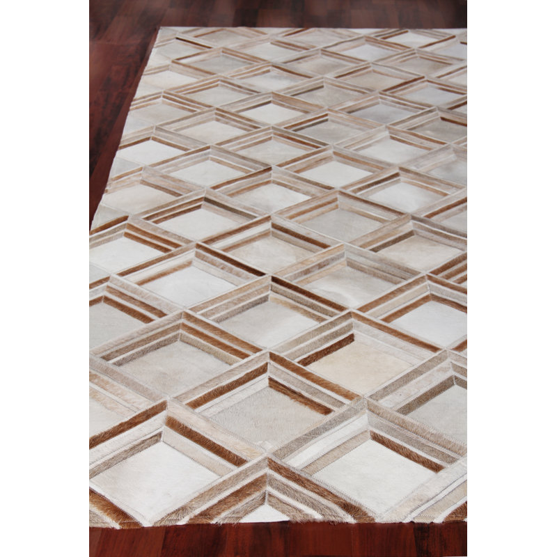 Natural Hide hand-tufted Leather Hide Beige Area Rug