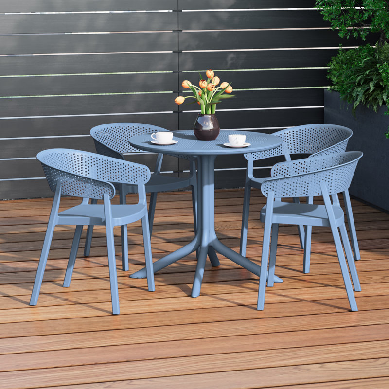 4-Person Outdoor Round Dining Set, Blue