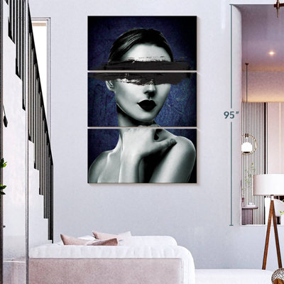 Leisha Sleek Girl Paint Brush Stroke