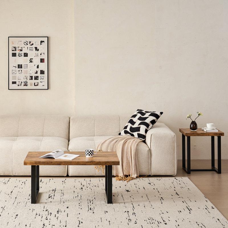 Petite table basse avec pieds en métal