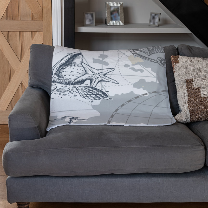 Pesce Throw Blanket