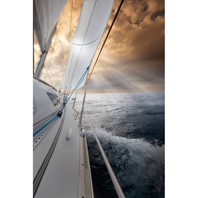Voile vers le coucher de soleil - Photographie sur toile tendue, H 30 po x l 20 po