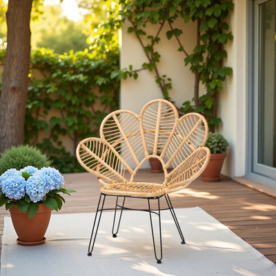 Fit To The Human Body Curve/comfortable Seating Experience Modern Rattan and Metal Accent Chair