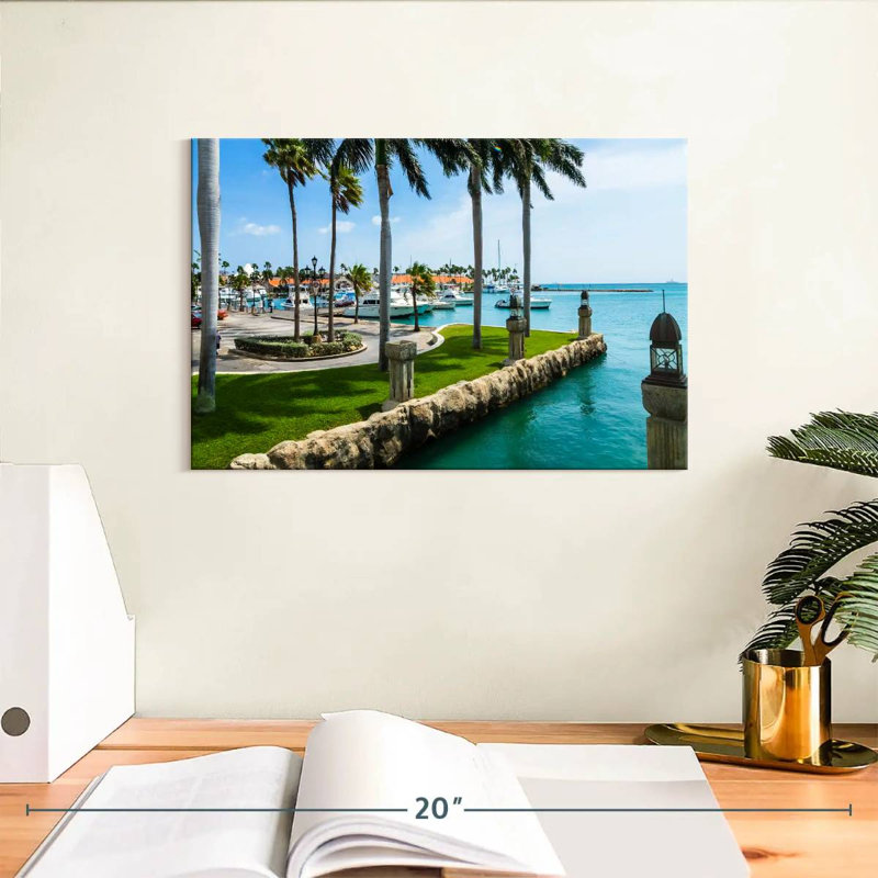 Mehar Aruba, bateaux à quai, H 8 po x l 12 po