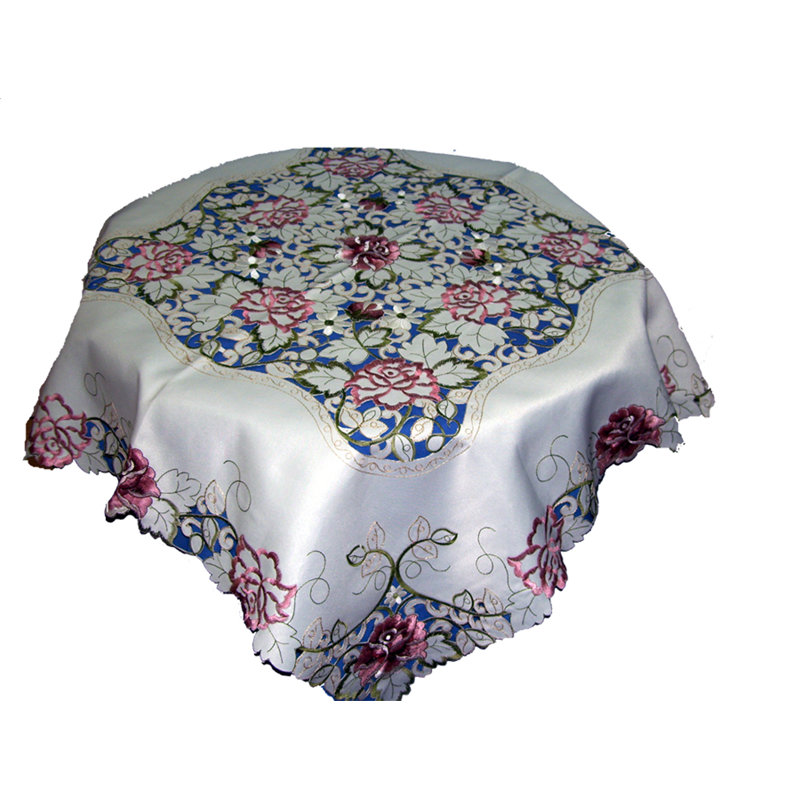 Nappe brodée Cashion